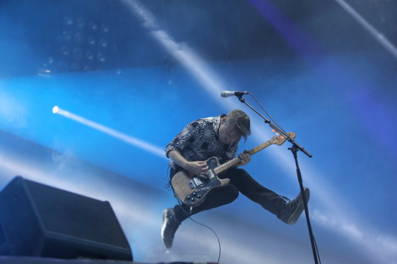 Franz Ferdinand + Tame Impala + Tomahawk + Team Ghost + Balthazar + Alt-J  (Festival Rock en Seine 2013) en concert